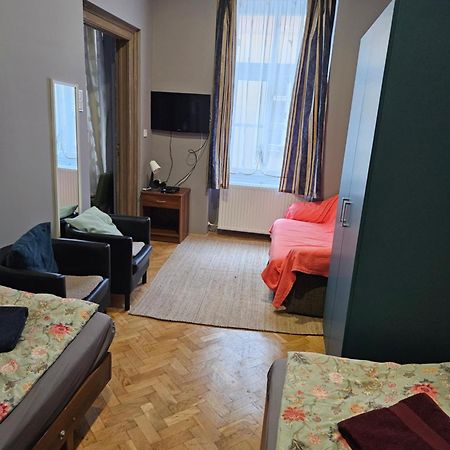 Danubescree Cozy Apartment Budapest Eksteriør billede