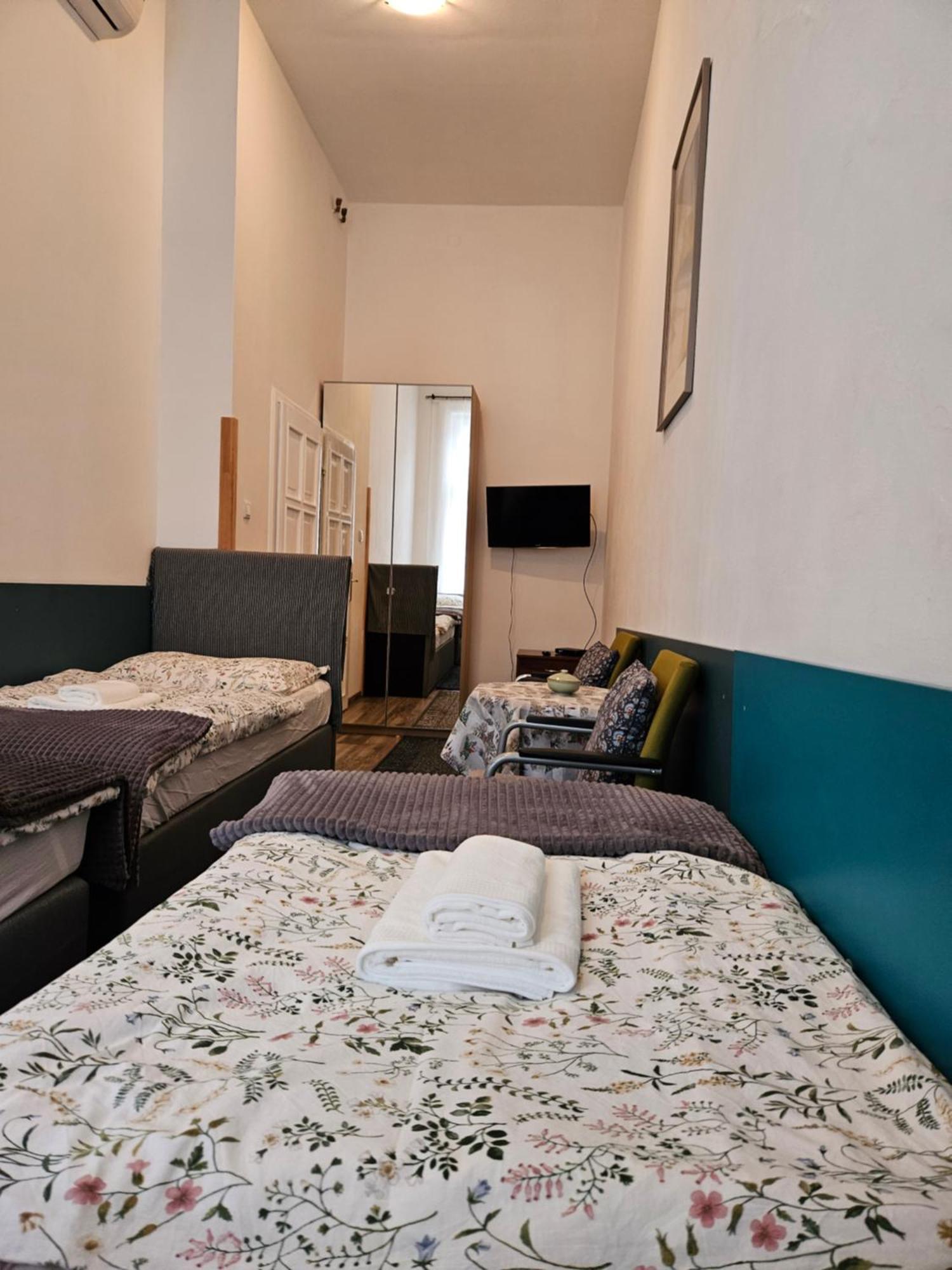 Danubescree Cozy Apartment Budapest Eksteriør billede