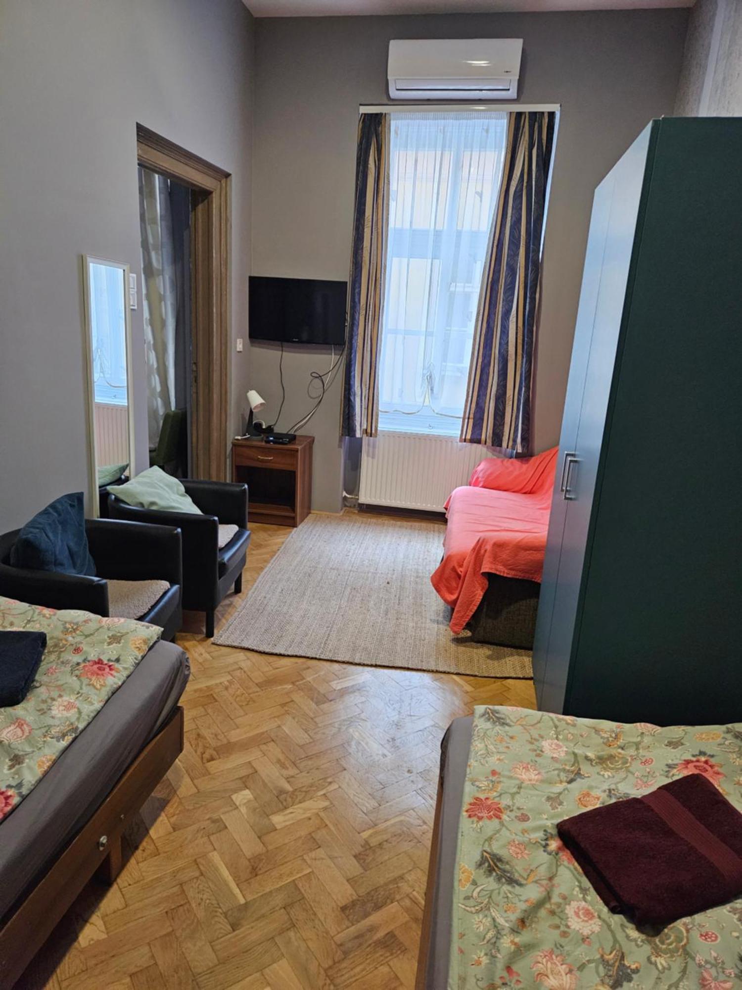 Danubescree Cozy Apartment Budapest Eksteriør billede